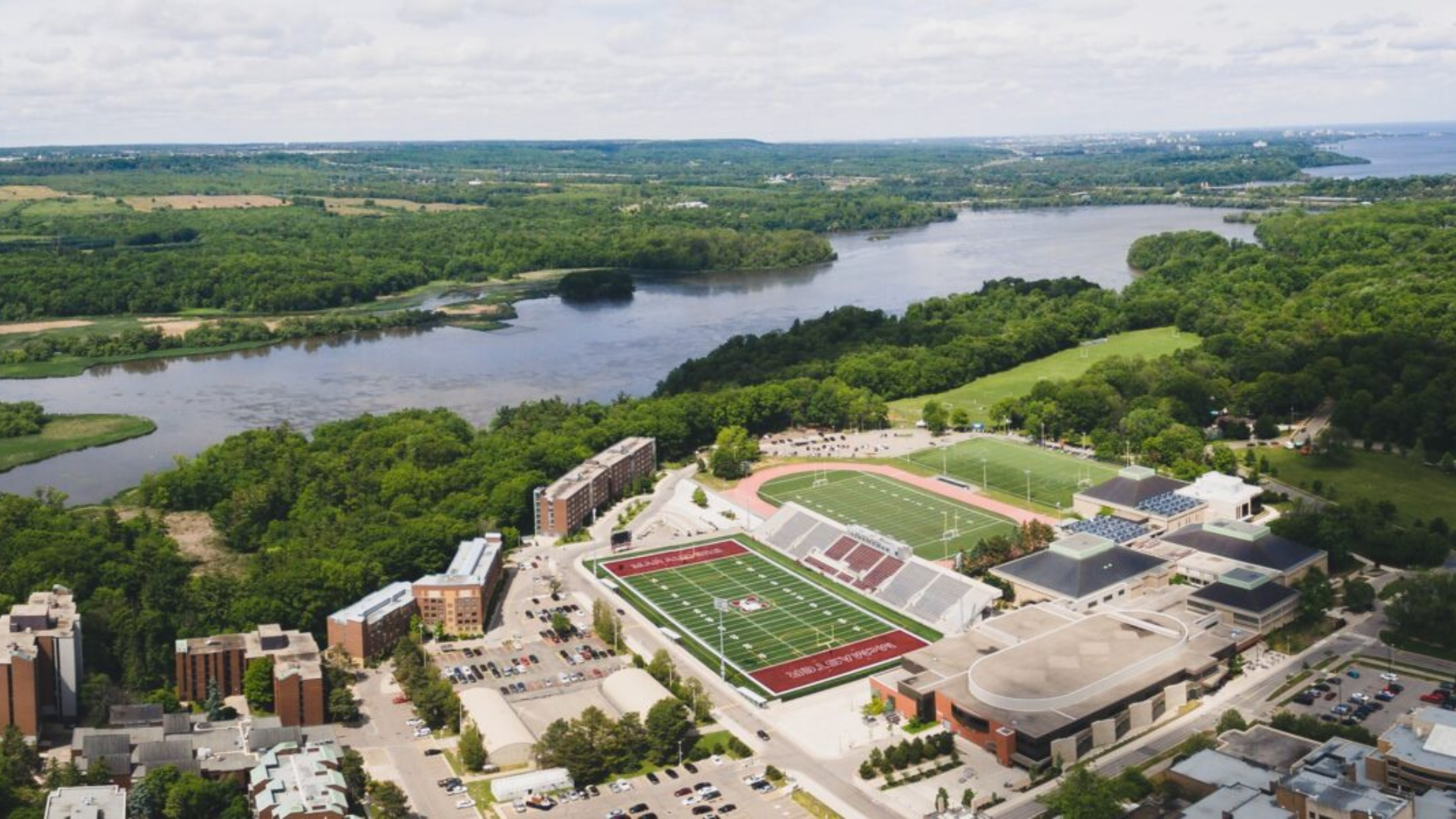 Ariel photo of McMaster campus with Cootes Paradise in the background.